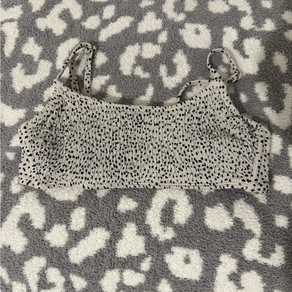 🚨Bikini Top Bundle🚨 3 Pcs - Picture 5 of 5